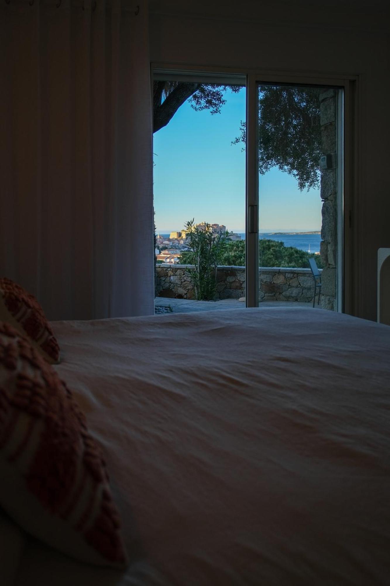 Villa U Mulinu カルヴィ エクステリア 写真